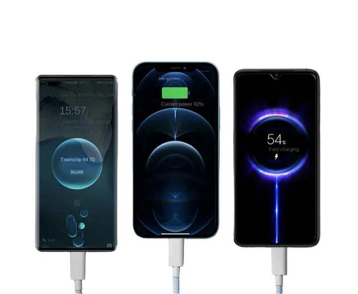 Blaues, geflochtenes 3-in-1 Schnellladekabel 100W. Robustes Universal-Ladekabel für USB-C, Lightning, Micro-USB.