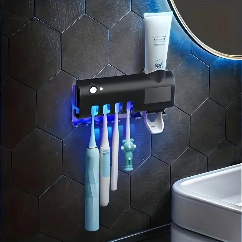 Wandmontierter Zahnbürstenhalter mit UV-Sterilisation & praktischem Zahnpastaspender für Mundpflege.
