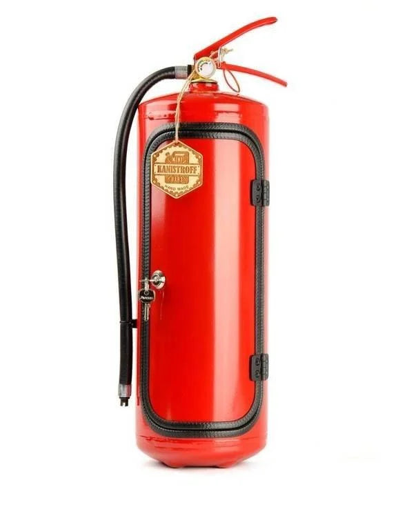 Versteckte Bar in einem Feuerlöscher-Gehäuse, cleveres Geheimfach für Spirituosen und Getränke, cooles Männerzimmer-Accessoire.