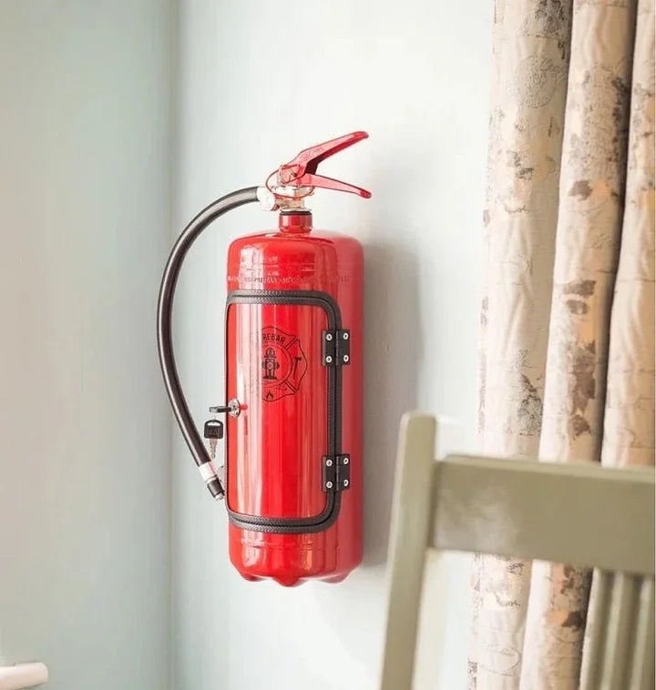 Mini-Bar im Feuerlöscher-Design, perfektes Geheimfach für Spirituosen, Wein und kleine Gläser, einzigartiges Bar-Zubehör.
