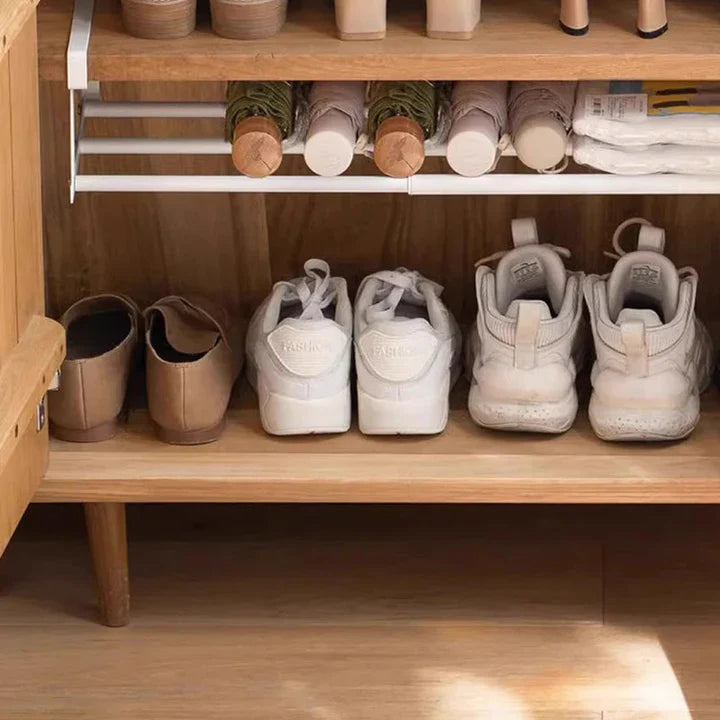 Bohrfreie Unter-Regal-Ablage, verstellbar (30-50 cm), schafft sofort mehr Stauraum in jedem Schrank.