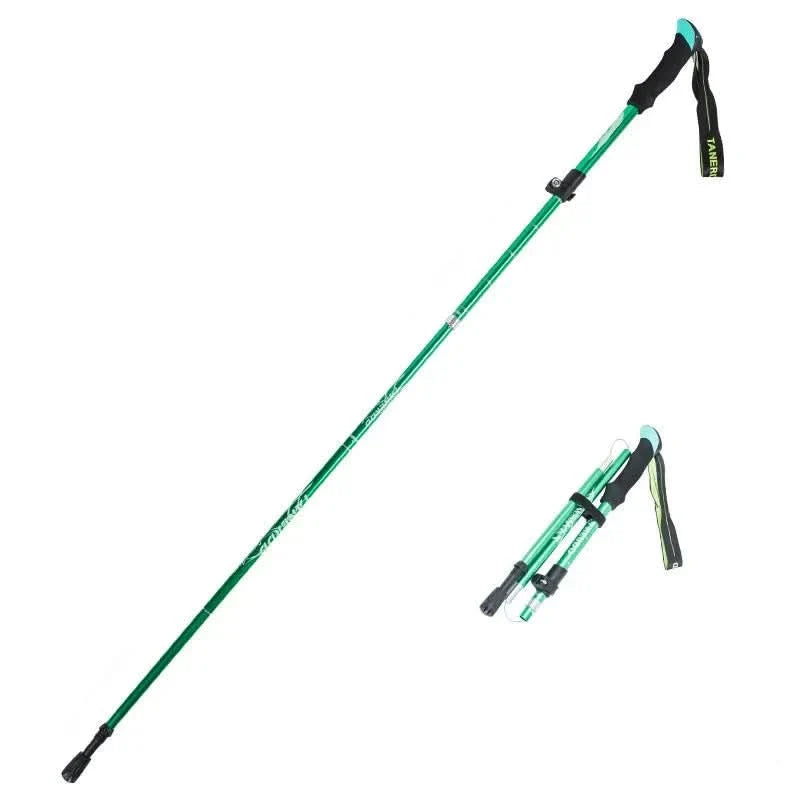 Komfortable Wanderstöcke mit Korkgriffen, atmungsaktiv und schweißabsorbierend für lange Touren.