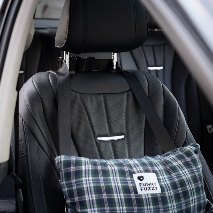 Nylon Hunde Autosicherheitsgurt, verstellbar, für sichere Befestigung im Auto, schützt beim Reisen.