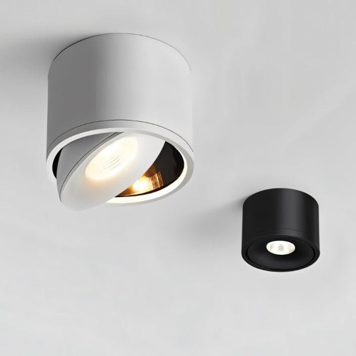 Modernes, schwenkbares LED Downlight für Decken; Aluminium-Gehäuse für stilvolle Innenbeleuchtung.