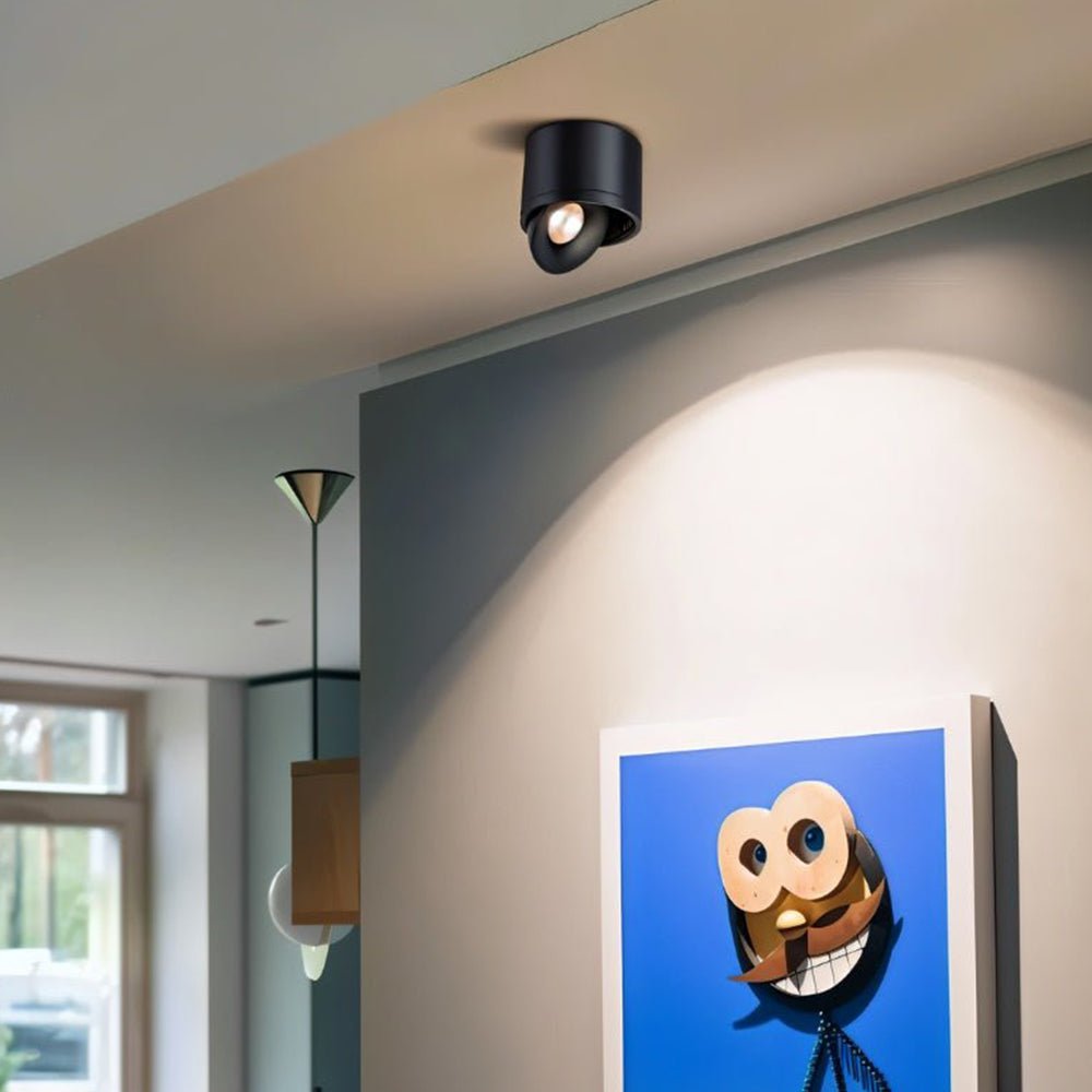 Schwenkbares LED Downlight (30° Neigung) aus Aluminium für flexible Akzentbeleuchtung.