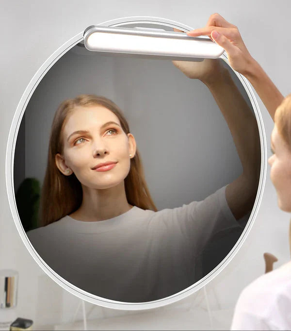 Moderne kabellose LED Bürolampe, magnetisch & dimmbar. Vielseitige Heimbeleuchtung mit intuitivem Touch-Sensor.