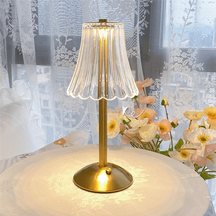 Vintage LED Tischlampe, stufenlos dimmbar, kabellose Beleuchtung aus Aluminium für Schlafzimmer.