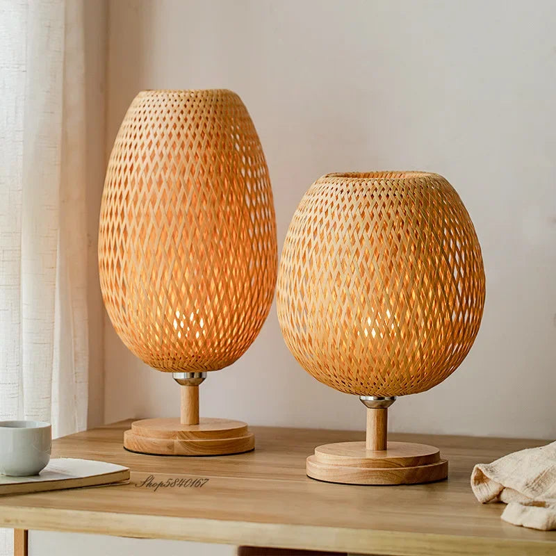 Dekorative Bambuslampe mit natürlichem Licht. Eine nachhaltige Wahl für Ihr Zuhause.