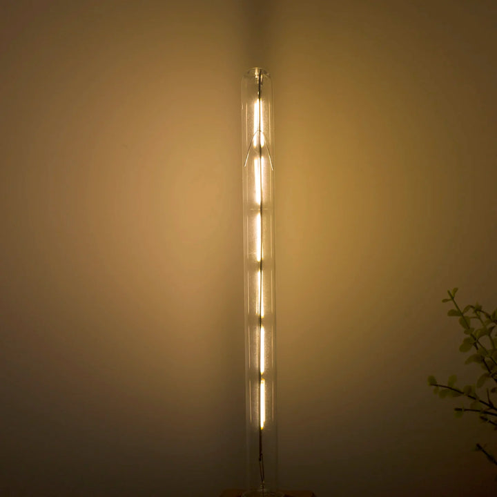 Vintage Filament LED Röhrenlampe E14 warmweiß 2700K. Ideal für stimmungsvolle Dekobeleuchtung im Wohnzimmer.