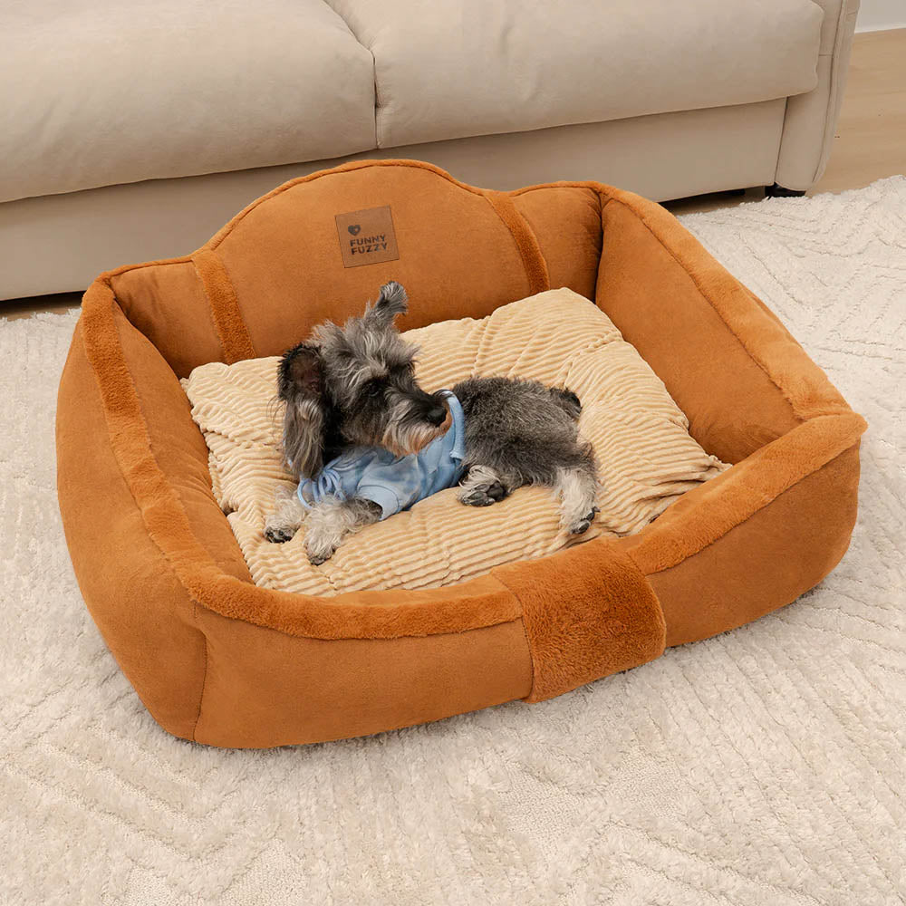Hochwertiges Vintage Hundesofa in Grau, mit erhöhten Rändern für Geborgenheit. Waschbar & gelenkschonend.