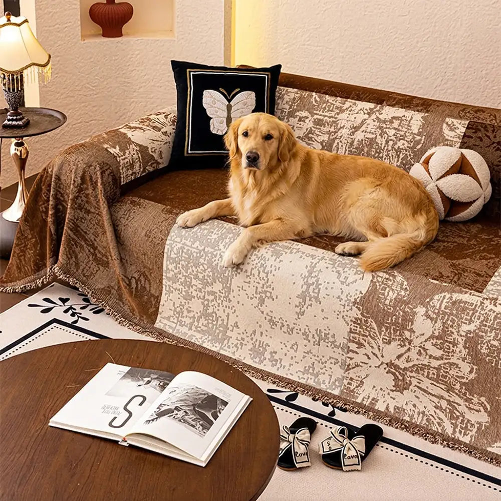 Waschbares Sofa-Cover, Jacquard-Chenille, Vintage-Botanisches Muster, schwarz/grün, als Möbelschutz.