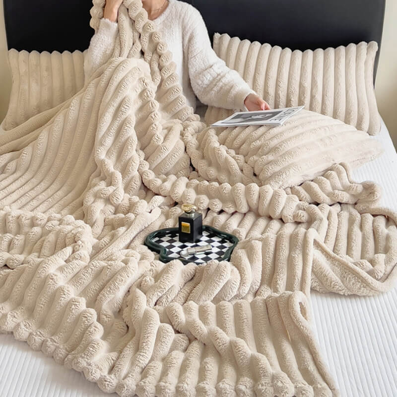 Warme, gemütliche Kunstplüsch-Sofaüberwurfdecke für Menschen & Hunde. Weiche Kuscheldecke.