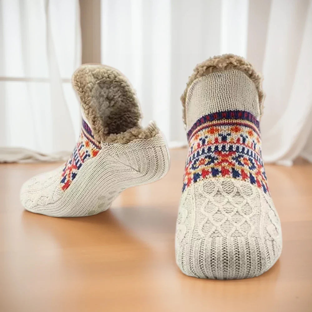 Kuschelige, extra warme Thermo-Haussocken für Damen & Herren. Perfekt für gemütliche Winterabende zuhause.