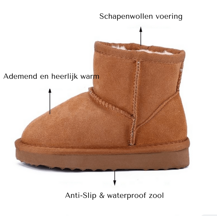 Strapazierfähige Outdoor-Winterstiefel für Kinder, wasserdicht & rutschfest, bereit für jedes Winterabenteuer.