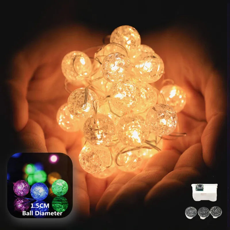 Weihnachtliche LED Lichterkette warmweiß, batteriebetrieben, ideal für stimmungsvolles Ambiente, 3 Modi.