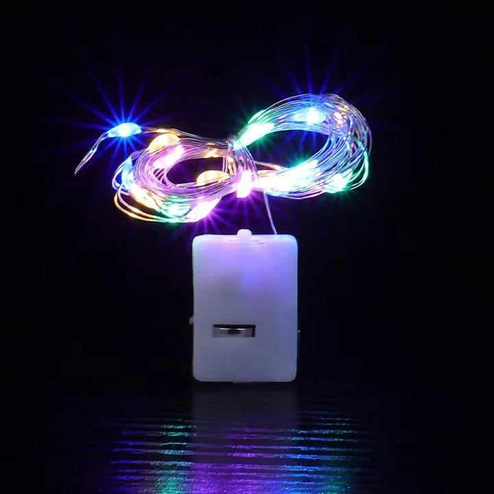 Mehrfarbige & warmweiße LED Lichterkette für lebendige Partydeko & festliche Weihnachtsbeleuchtung.