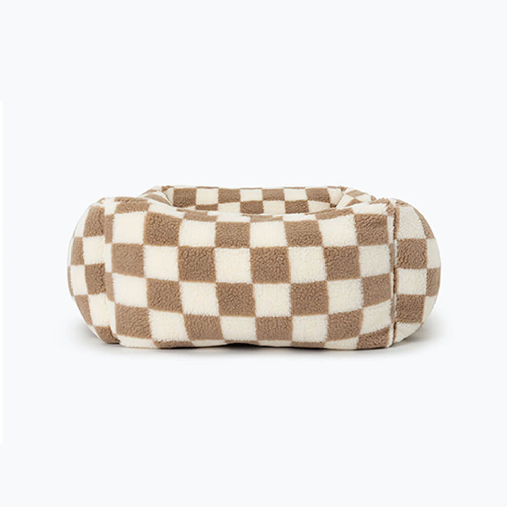 Komfortables, waschbares Hundebett im Schachbrettmuster, braun-schwarz, ideales Haustierbett.