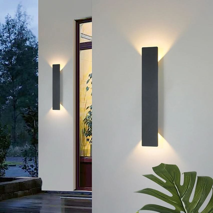 Robuste, wasserdichte LED-Außenleuchte aus Aluminium für Garten, Terrasse & Fassade.