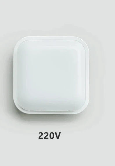 Elegante, wasserdichte LED-Deckenleuchte für Bad und Küchen, mit IP65-Schutz.