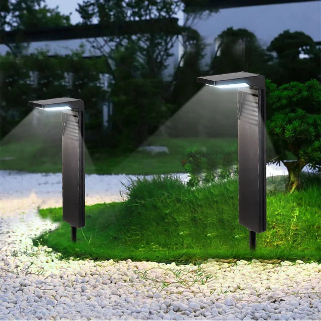 Umweltfreundliche Solar-Gartenleuchte für kabellose LED-Beleuchtung in Garten und Terrasse.