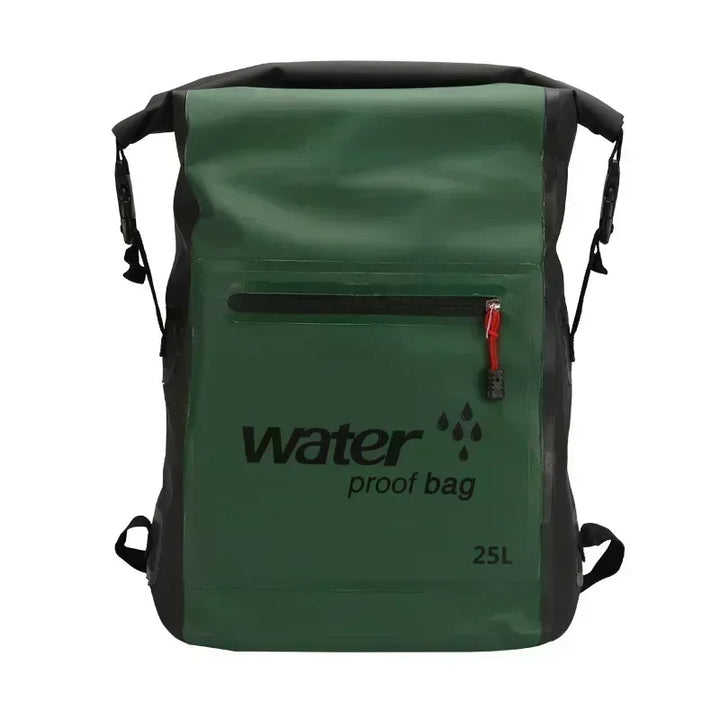 Schwarzer 25L wasserdichter Rolltop-Rucksack, Vorderansicht. Perfekt für Outdoor-Abenteuer, Trekking & als Reiserucksack.
