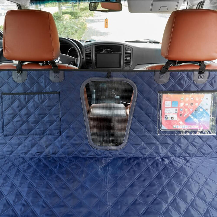 Kratzfester Hunde Autositzbezug mit Seitenklappen, bietet umfassenden Schutz für Ihr Auto.