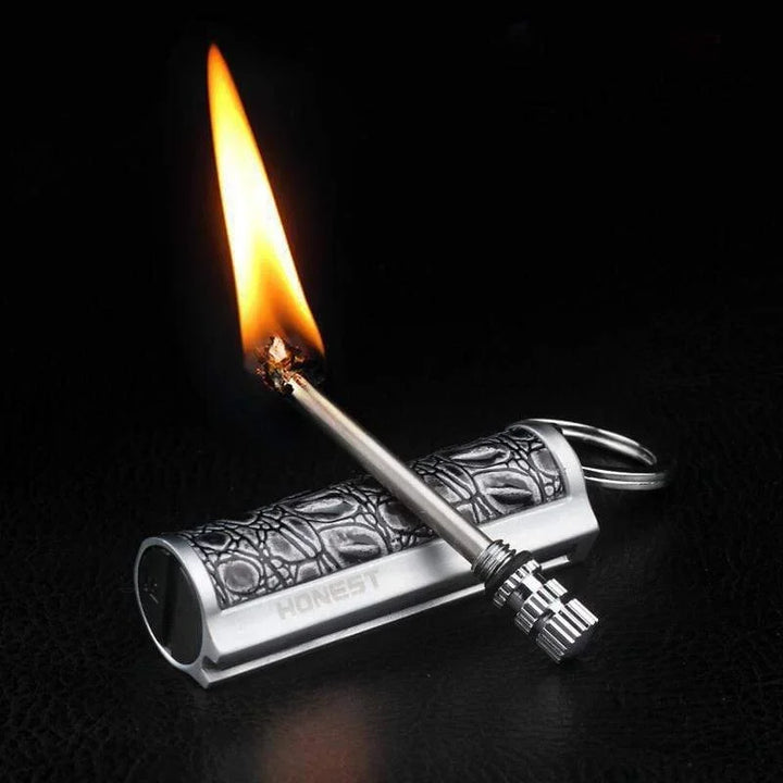 Moderner wasserdichter Feuerstarter für Bushcraft, Wandern und alle Outdoor-Aktivitäten.