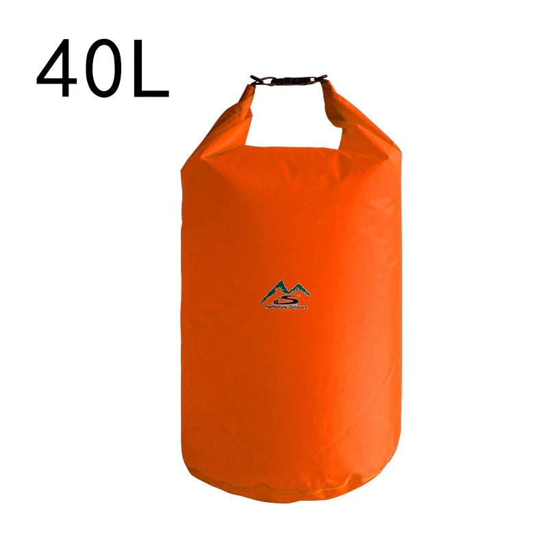 Camping Zubehör: Wasserdichtes Packsack Set, robust. Ideal zur Organisation im Rucksack.