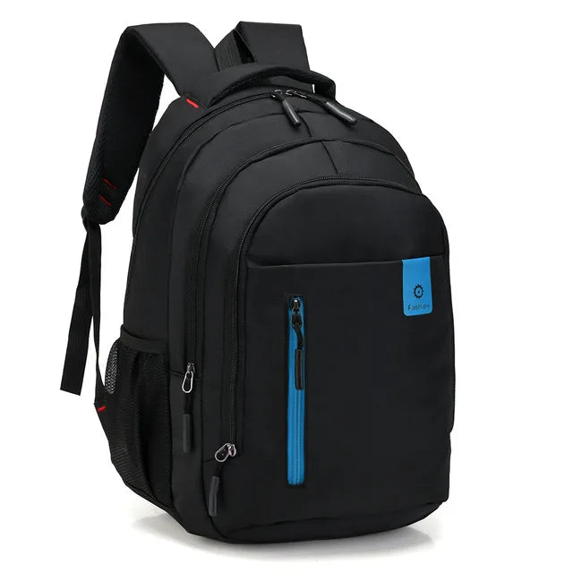 UrbanGuard Business Laptop Rucksack, wasserdicht, Schwarz, organisiert Ihr Equipment für Arbeit & Reise.