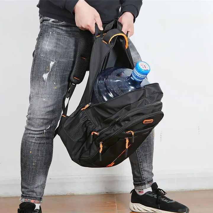 Vielseitiger UrbanGuard Herren Rucksack in Grün, wasserdicht, Oxford-Gewebe, ideal für Alltag & Business.