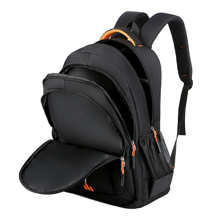 Stilvoller UrbanGuard Herren Rucksack aus wasserdichtem Oxford, Schwarz, Business- & Alltagsrucksack.