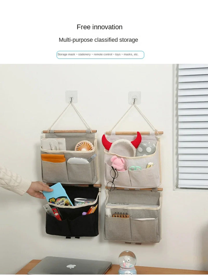 Leerer Wandorganizer mit vielen Fächern zur platzsparenden Aufbewahrung. Ideal für Unterwäsche, Socken und kleine Accessoires.