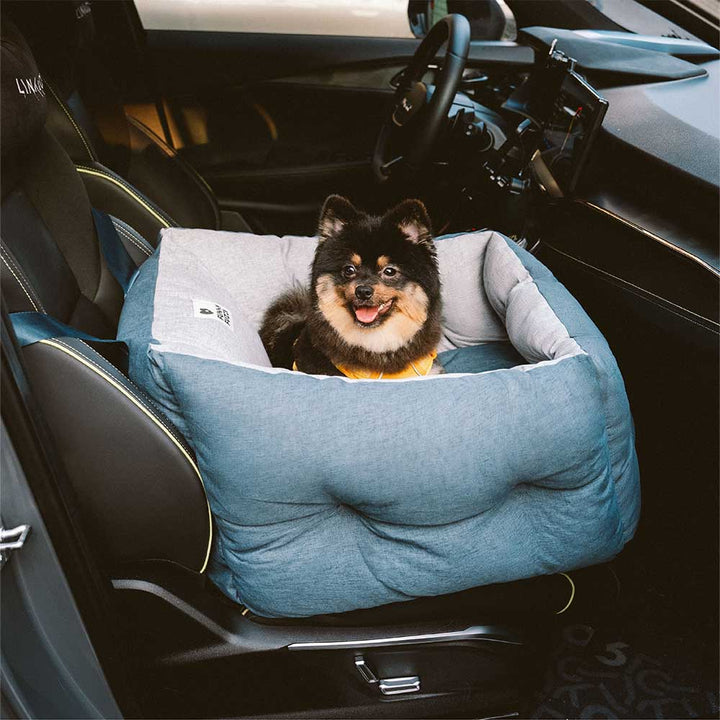 Dein Hund sicher unterwegs: wasserdichtes Hundeautositzbett, gemütlicher Einzelsitz und stabiles Reisebett.