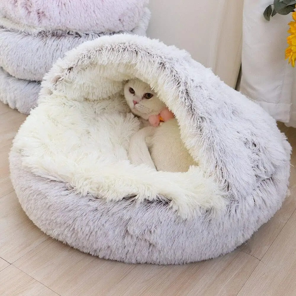 Gemütlicher Katzenruheplatz, eine weiche 2-in-1 Kuschelhöhle, perfekt für entspannte Katzen.