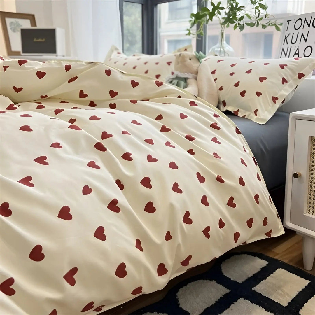 Pflegeleichter Bettbezug aus Baumwolle mit charmantem Herzmotiv für ein kuscheliges Schlafzimmer.