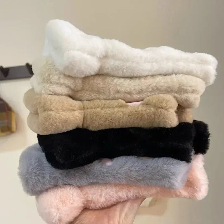 Damen-Winterfäustlinge halten Hände kuschelig warm. Ideal für Spaziergänge an kalten Wintertagen.