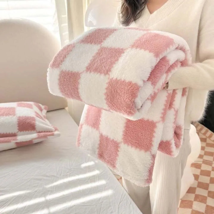 Weiche Flanell Kuscheldecke, gemütlich & vielseitig, ideal als Sofadecke oder Bettüberwurf.
