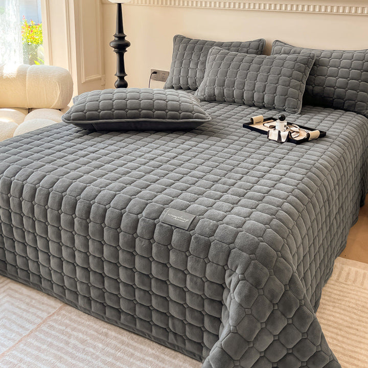 Weiche Decke mit Quadrat-Textur, modernes Design, Komfort für Ihr Schlafzimmer.