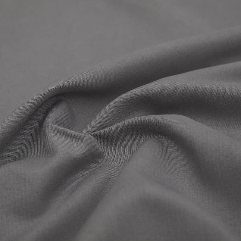 Erleben Sie Schlafkomfort mit dem SoftLuxe Leinen-Bettbezug. Atmungsaktive, weiche und stilvolle Bettwäsche.
