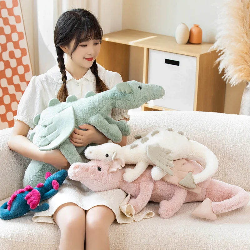 Süßer Fabelwesen-Drache als Plüschtier, ideal für Kinderzimmer und als treuer Spielgefährte.