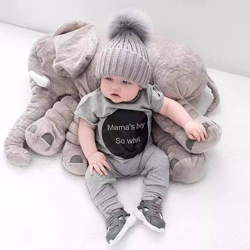 Großer weicher Elefant als Plüschtier, kuscheliges Stofftier für Babys und Kinderzimmer.