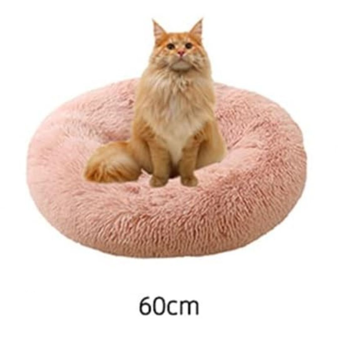 Gemütliches Kuschel-Katzenkörbchen in Wolkenform, das perfekte Haustierbett für Ruhe.
