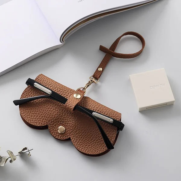 Premium Sonnenbrillenetui aus weichem Leder, unisex Brillenschutzhülle, praktisches Reise-Accessoire.