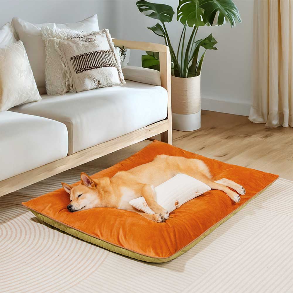 Entspannende Hundematte: wendbar, wasserabweisend und ganzjährig. Luxuriöses Hundeaccessoire für Wohlbefinden.