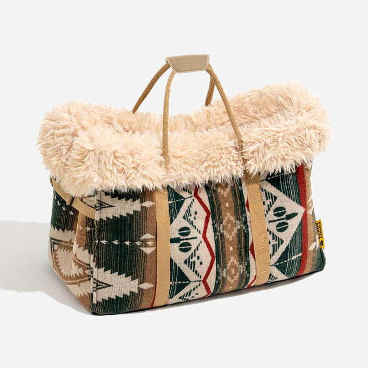 Tragbarer Kuschelschlafsack für Hunde, auch als wendbarer Haustierträger nutzbar. Ideal für Abenteuer.