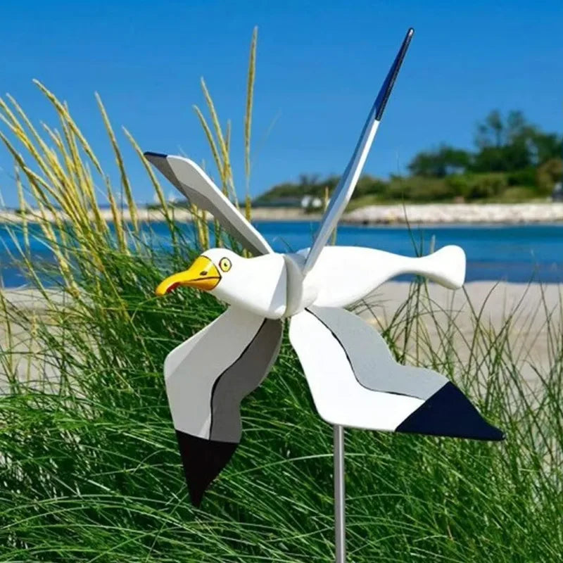 Windvogel Möwe in Aktion, drehendes Windspiel für den Garten. Lebendige Outdoor-Deko, wetterfest und maritim.