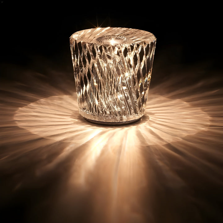 Geschenkidee: Wiederaufladbare LED-Kristall-Tischlampe für stilvolle und kabellose Ambientebeleuchtung.