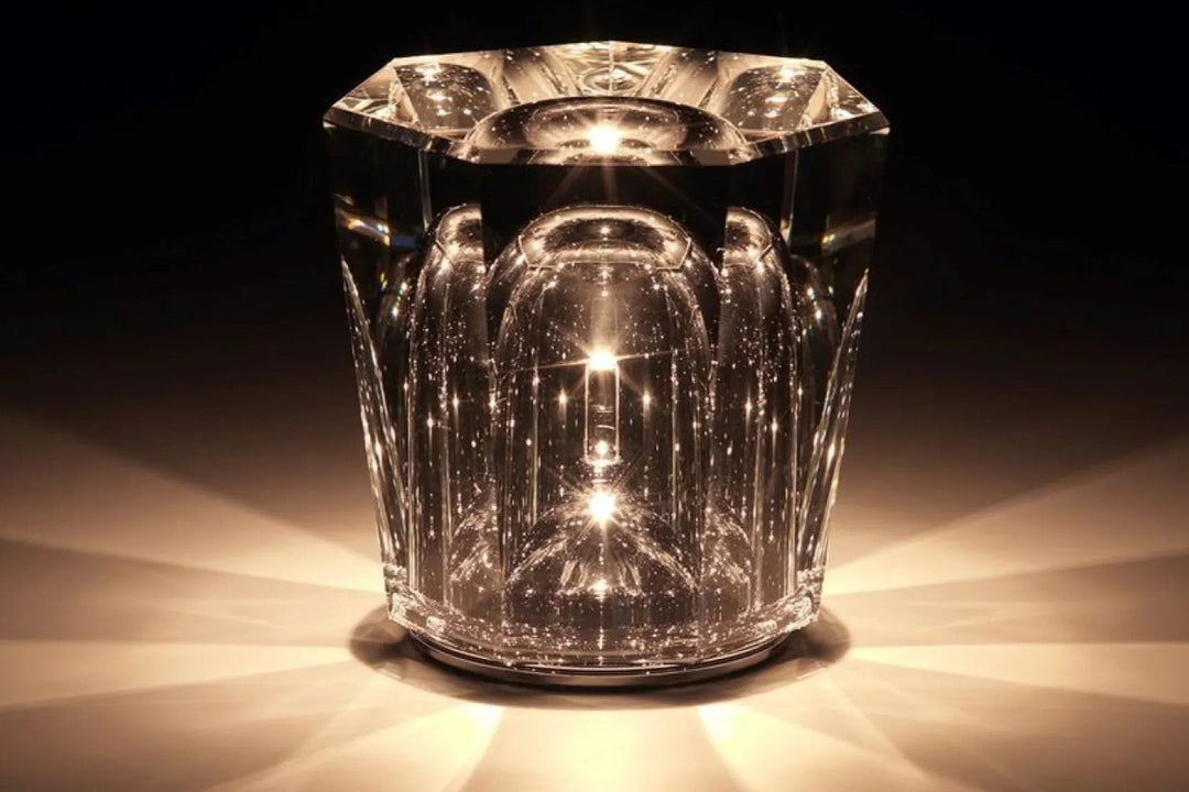 Wiederaufladbare Diamant-Schlafzimmerlampe, kabellos für gemütliche Nachtruhe mit LED-Kristalllicht.