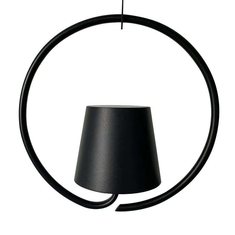 Moderne LED-Pendelleuchte für Innen & Außen, kabellos, dimmbar, warmweißes Licht schafft Ambiente.