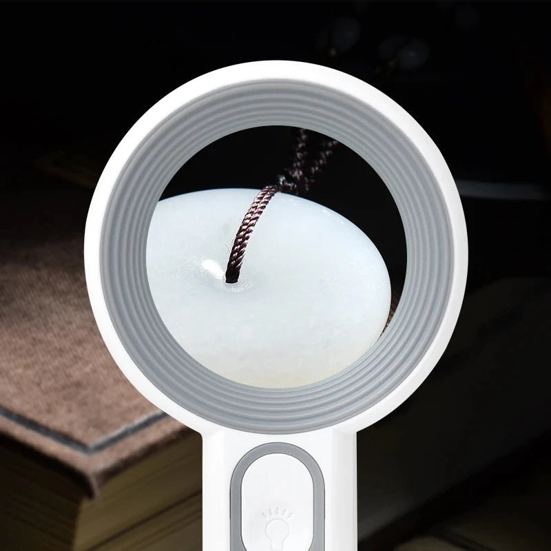 LUMIBLICK 12x LED-Lupe für Senioren & Sehschwäche. Wiederaufladbares Vergrößerungsglas für helles Lesen & Detailarbeit.